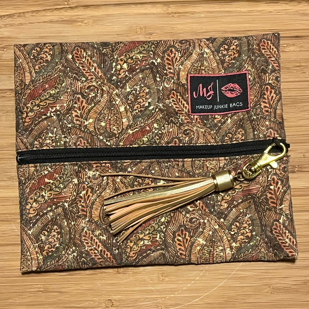 Nwot Makeup Junkie Bags-Small Paisley